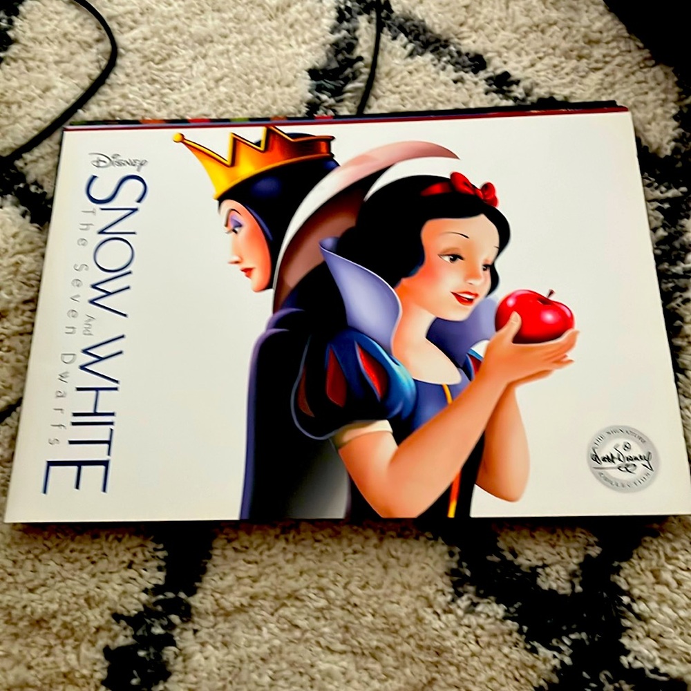 Snow White  lithographs set
